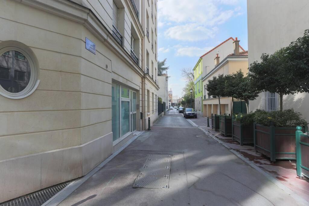 Rose, Appartement Confortable Proche Metro Montrouge Exterior foto