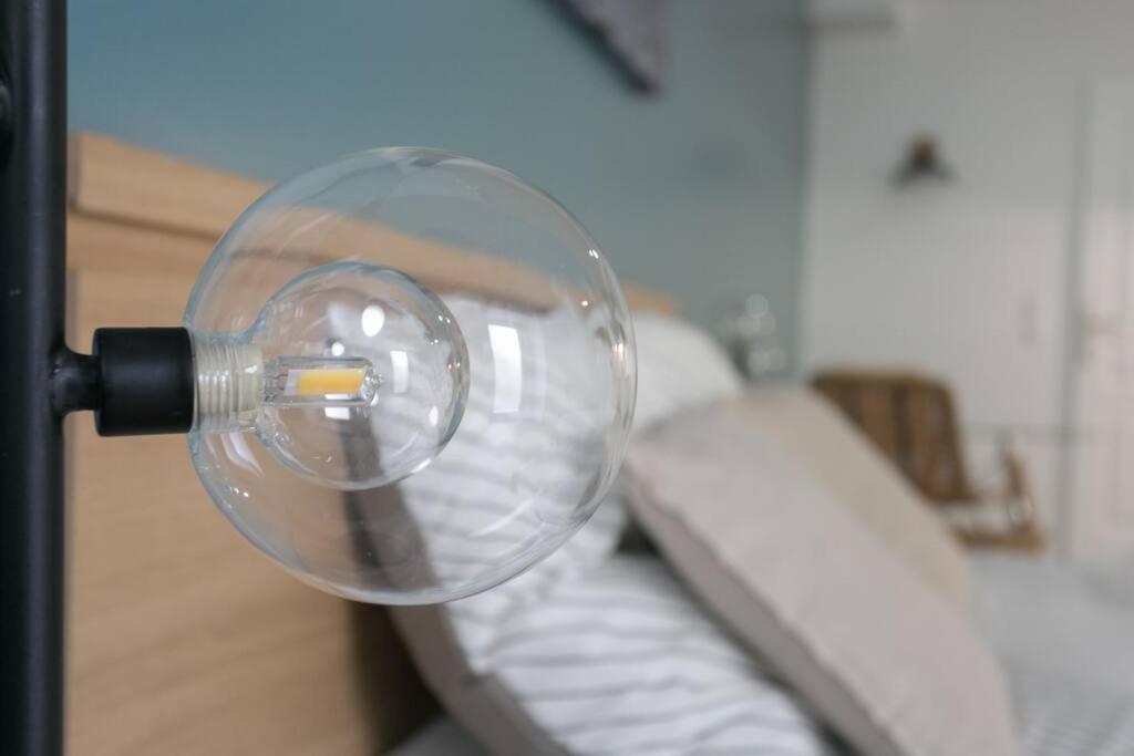 Rose, Appartement Confortable Proche Metro Montrouge Exterior foto